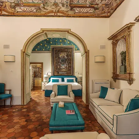 - Palazzo Santa Croce ポジターノ