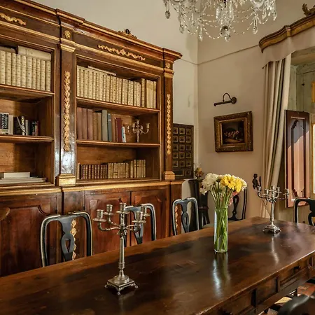 - Palazzo Santa Croce * Positano