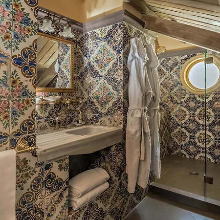 Willa - Palazzo Santa Croce