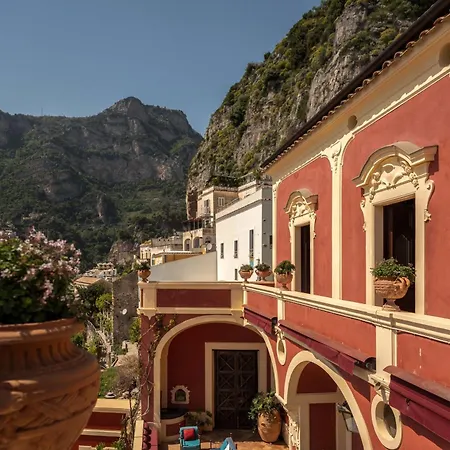 - Palazzo Santa Croce Positano